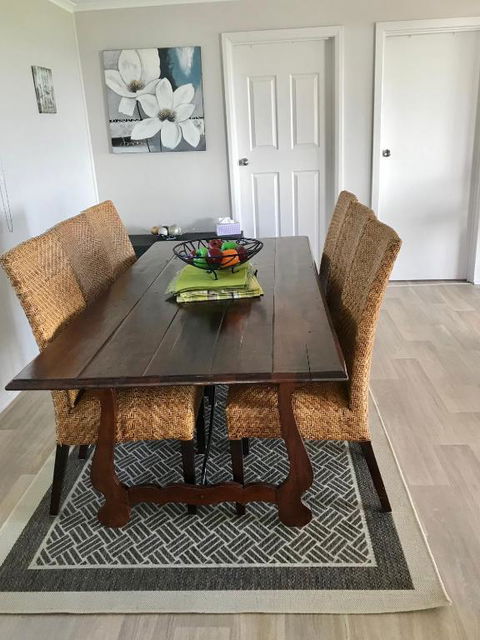Pine View Holiday Rental - Tourism Canberra 3