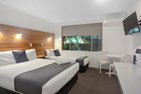Pleasant Way River Lodge - Tourism Canberra 1