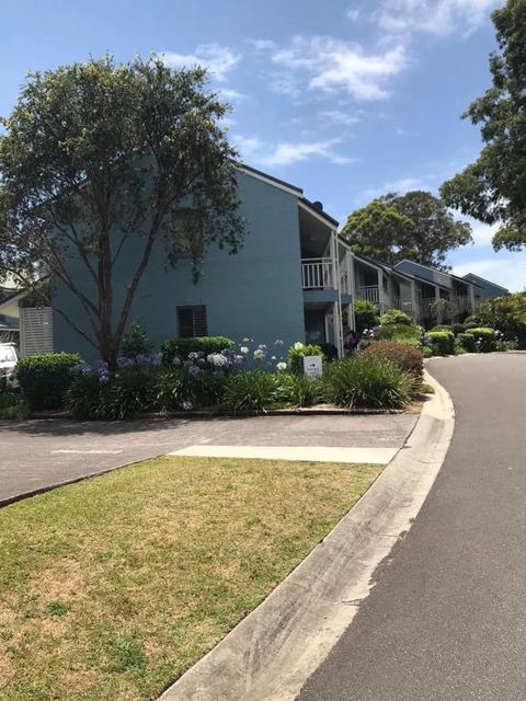 Poppies Lakeview Terrace - 2 Bedroom - Tourism Canberra 1