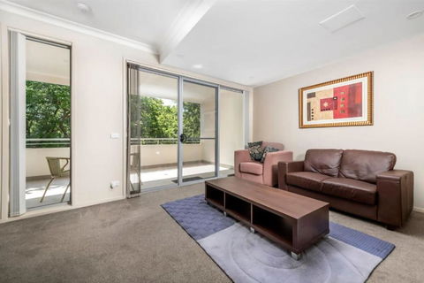 Quiet Apartment In Braddon ACT - Tourism Canberra 2