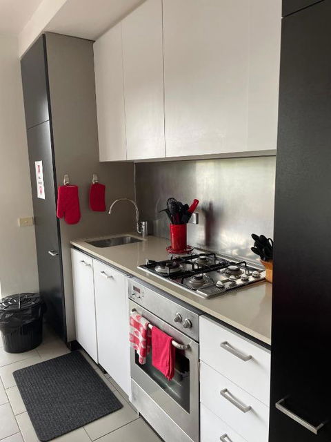 Radiance - Chic Fitzroy Street Apartment - Tourism Canberra 2