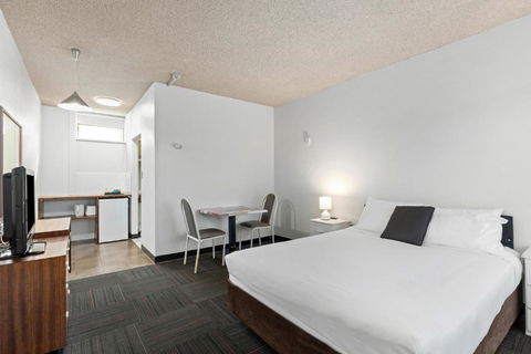 Red Carpet Motel - Tourism Canberra 1