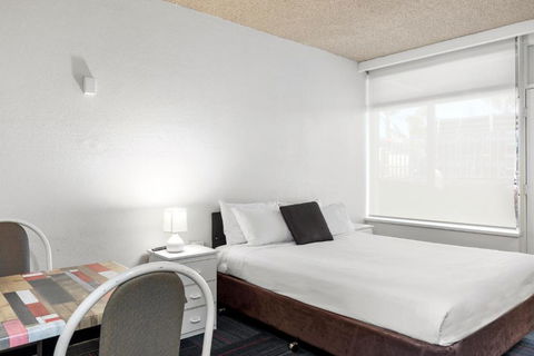 Red Carpet Motel - Tourism Canberra 0