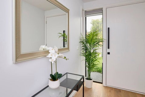 Preston Lux House 5 Bed 5 Bath - Tourism Canberra 1