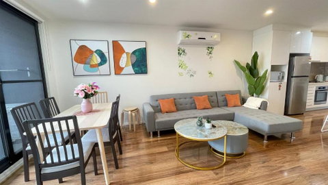 Preston Spacious 2BRM Apartment Free Parking Wi-Fi - Tourism Canberra 1
