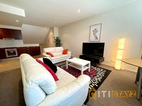 Pretty Penthouse - Close To ANU - Tourism Canberra 0