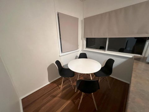 Private 1 Bedroom Apartment With Fenced Yard - Tourism Canberra 1