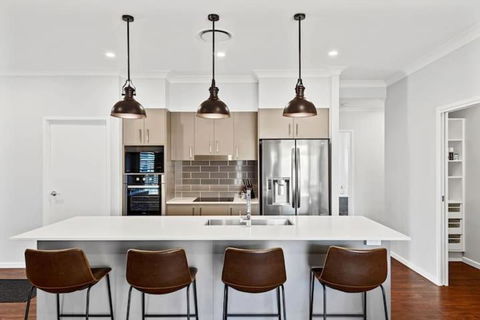 Private Mudjimba Beach Abode - Tourism Canberra 3