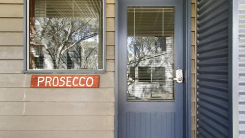 Prosecco - Tourism Canberra 0