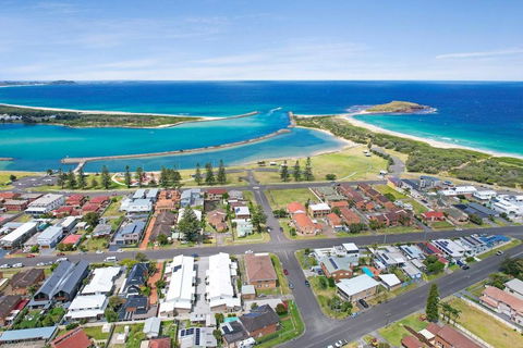 Pur Purr Shores - Tourism Canberra 3