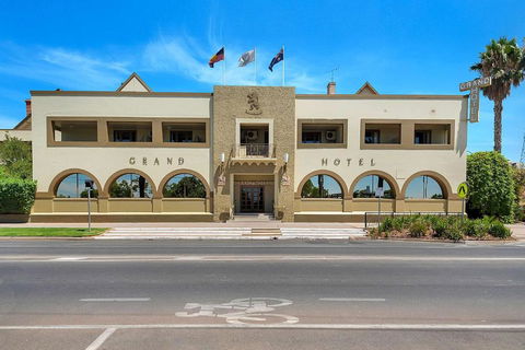 Quality Hotel Mildura Grand - Tourism Canberra 1