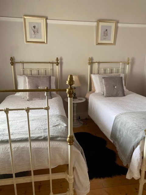 R&R Blue Diamond Luxury Cottage Maryborough, Vic - Tourism Canberra 2