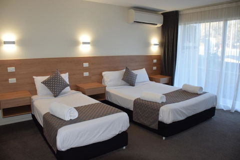 Rainbow Motel Queanbeyan - Tourism Canberra 0