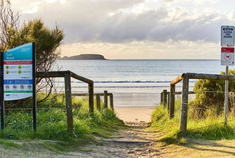 Rare Broulee Beachfront House - Tourism Canberra 0