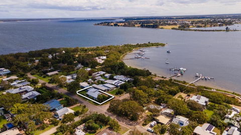 Raymond Island Retreat - Tourism Canberra 1