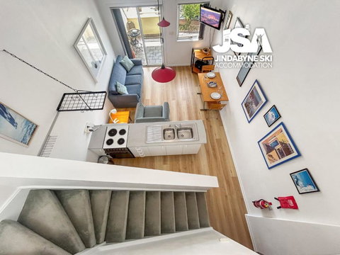 Razorback 3 - Tourism Canberra 0