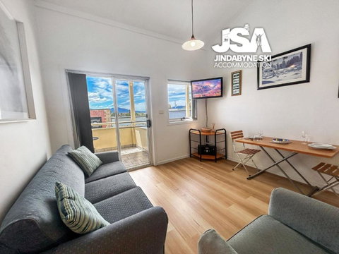 Razorback 3 - Tourism Canberra 3