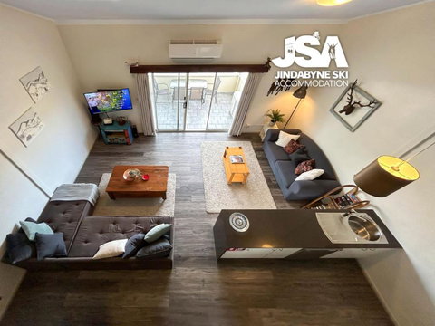 Razorback 6 - Tourism Canberra 0