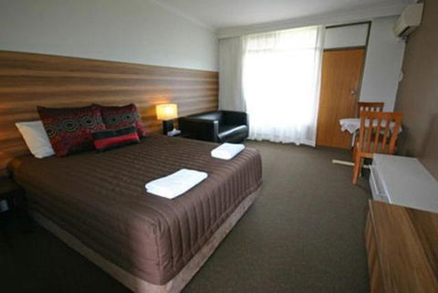Red Cedars Motel - Tourism Canberra 2