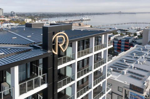 R Hotel Geelong - Tourism Canberra 1
