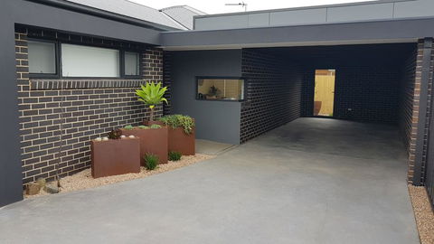 At Home Apartments - Tourism Canberra 0