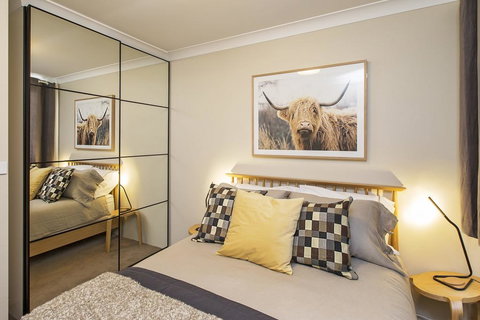 Avalanche 6 - Sophisticated Style &modern Comfort With A Central Location - Tourism Canberra 0