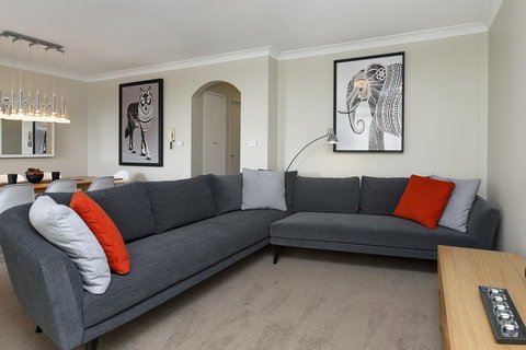 Avalanche 6 - Sophisticated Style &modern Comfort With A Central Location - Tourism Canberra 1