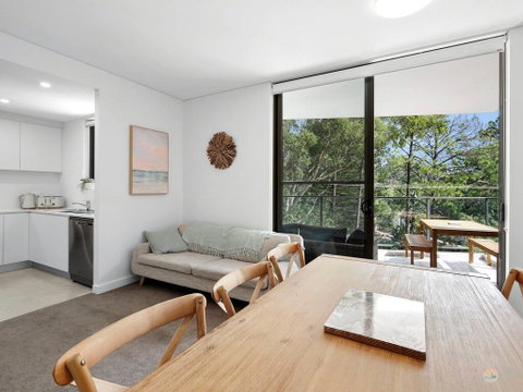 Avoca Beach Pad- 210/14-18 Cape Three Points Rd - Tourism Canberra 2