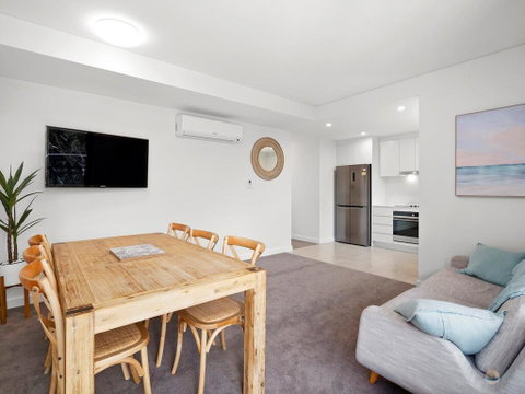 Avoca Beach Pad- 210/14-18 Cape Three Points Rd - Tourism Canberra 1