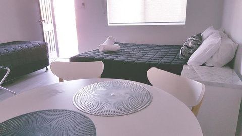 AZA Motel - Tourism Canberra 2