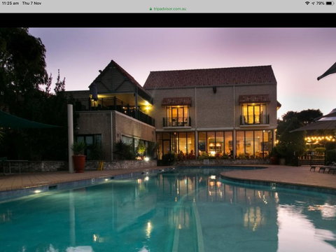 Azure@Ramada - Tourism Canberra 0