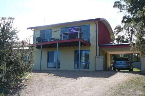 Banksia Waters - Tourism Canberra 1
