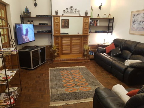 Barossa Glen - Henri's Cottage - Bed & Breakfast - Tourism Canberra 1