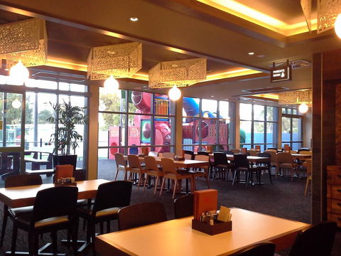 Barrack Point Holidays - Tourism Canberra 1
