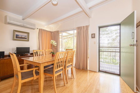 Batehaven Beach House - Tourism Canberra 1
