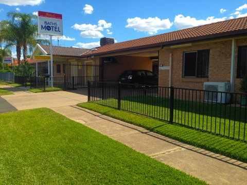 Baths Motel Moree - Tourism Canberra 0