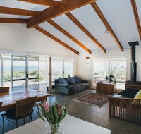 Bay Beach House - Tourism Canberra