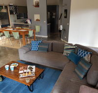 Bay Breeze Holiday Home - Tourism Canberra