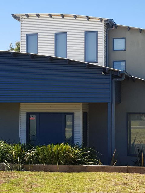 Bay Breeze Holiday Home - Tourism Canberra 2