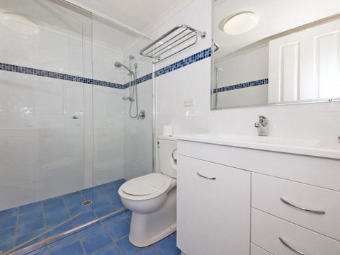 Bay Parklands, Unit 22/2 Gowrie Avenue - Tourism Canberra 2