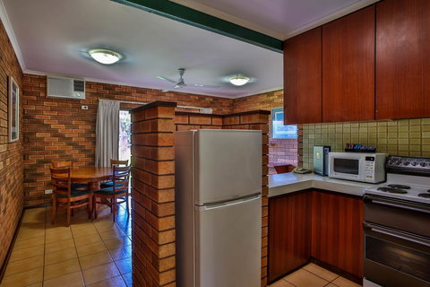 Bayside Holiday Apartments - Tourism Canberra 3