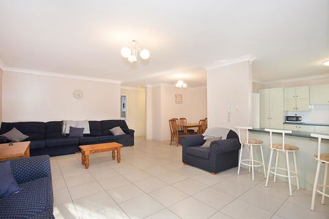 Bayview, Unit 6 - The Entrance, NSW - Tourism Canberra 2