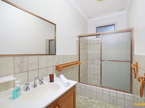 Beach Break With Your Dog! - Pet Friendly - Tourism Canberra 3