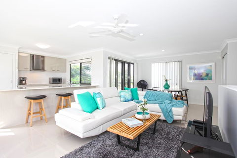 Beach Breeze Holiday House - Tourism Canberra 0