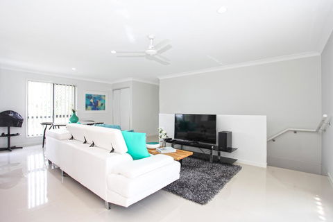 Beach Breeze Holiday House - Tourism Canberra 2