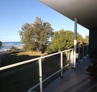 BEACHFRONT 3- 3/12 Bundella Ave LC - Tourism Canberra