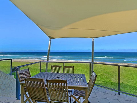 Beachfront Luxury - Tourism Canberra 0