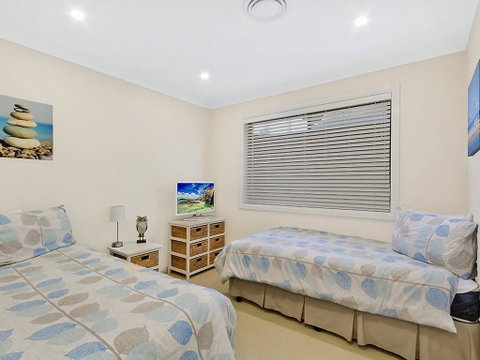 Beachfront Luxury - Tourism Canberra 2