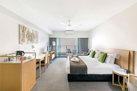 Resort-Style Sister Studios - Double Delight In The CBD - Tourism Canberra 0