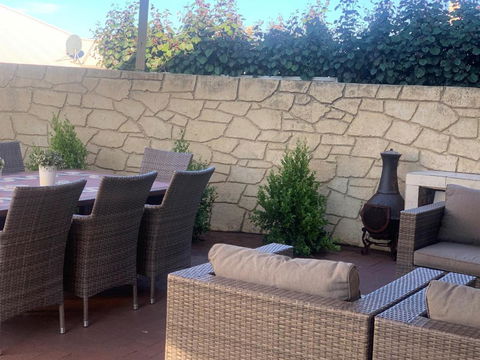 Relaxing Getaway Beachfront Access Multi Family Pets Mandurah - Tourism Canberra 3